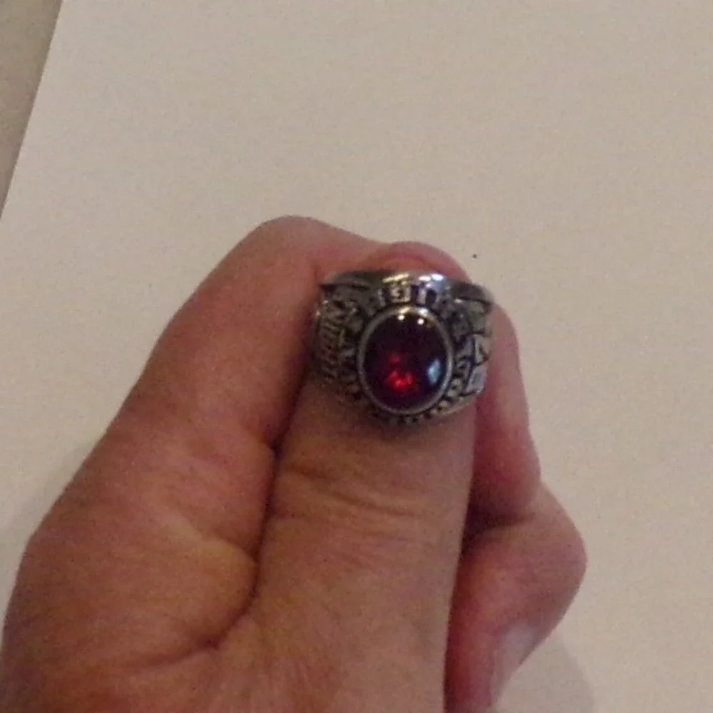 Vintage Woodlawn High School Class Ring Mens Silver bold Red Stone 1979 Knights